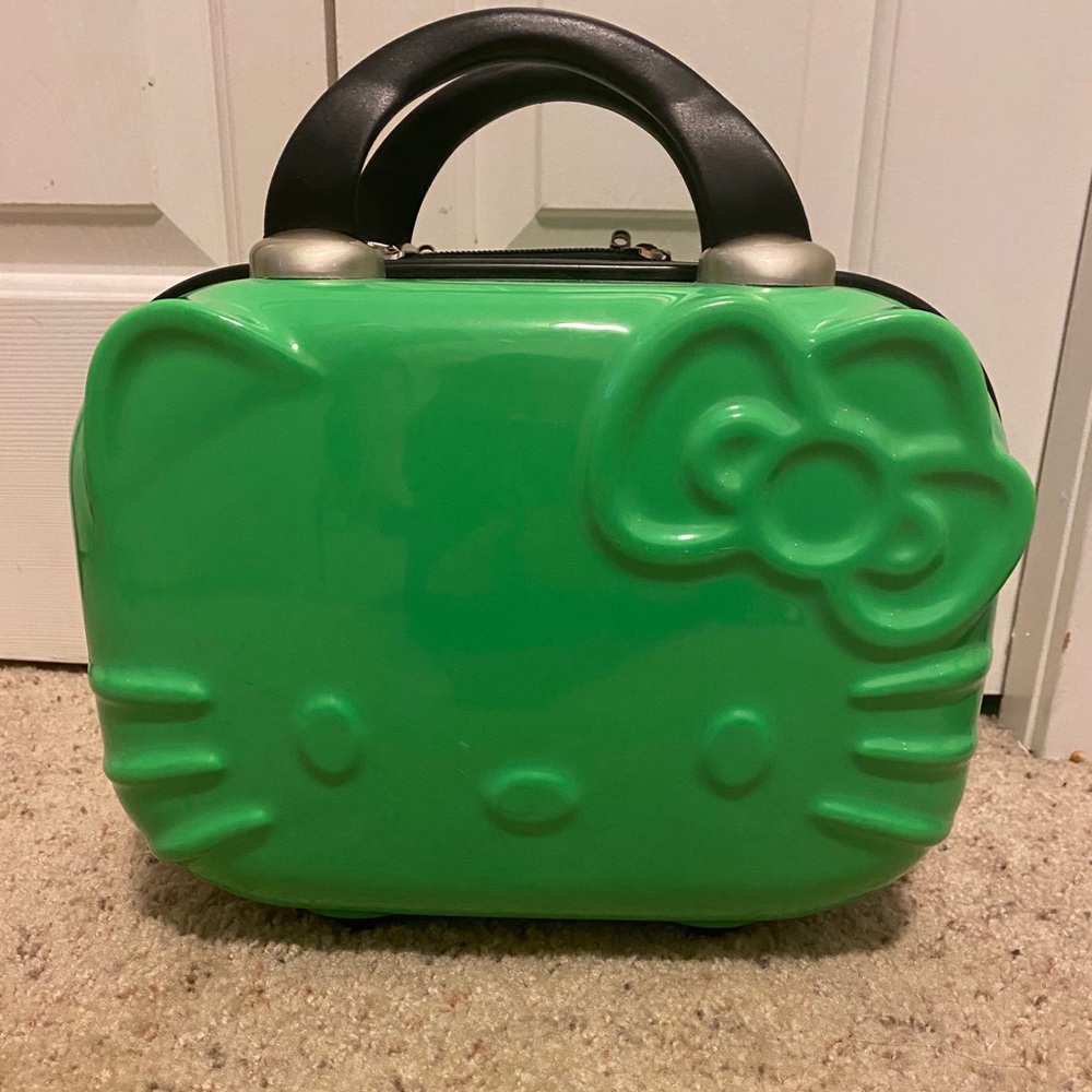 Hello kitty make up case
